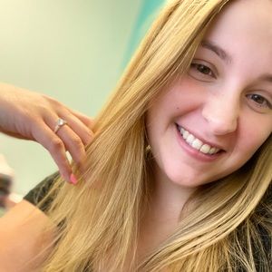 Meet your Posher, Brianna